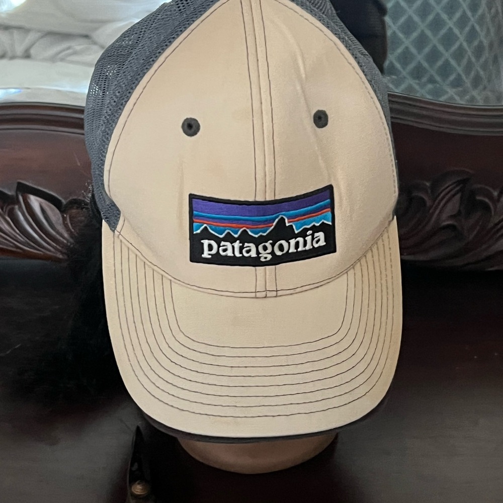 Patagonia hats🌹🌹